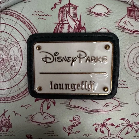 Disney Pirates of the Caribbean Glow in the Dark Loungefly  display picture 1